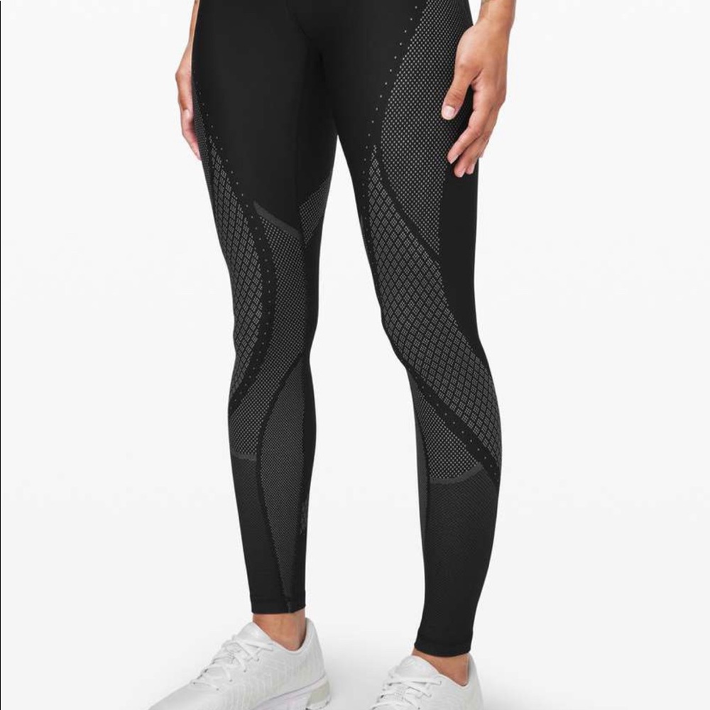 Lululemon Mapped Out High-Rise Tight 28"